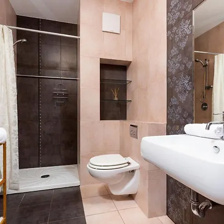 Mokotow Obrzezna By Renters * Warsaw