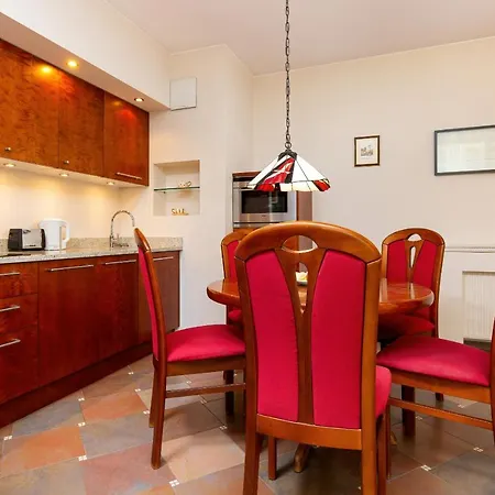 Mokotow Obrzezna By Renters Apartment