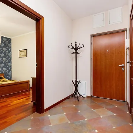 Mokotow Obrzezna By Renters Varsovie