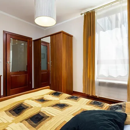 Mokotów Obrzeżna By Renters