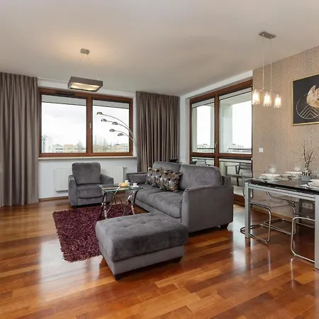 Mokotow Obrzezna By Renters