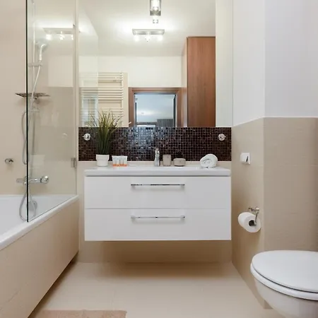 아파트 Mokotow Obrzezna By Renters *