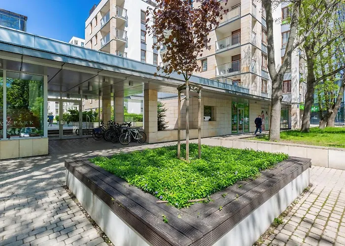 Mokotow Obrzezna By Renters ワルシャワ