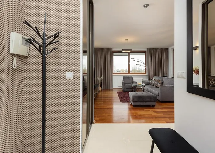 Mokotow Obrzezna By Renters *