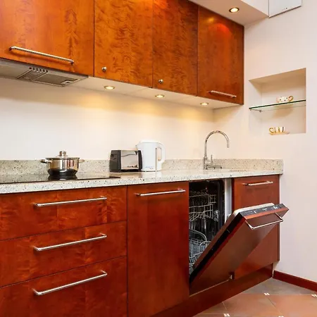 Lägenhet Mokotow Obrzezna By Renters Warszawa