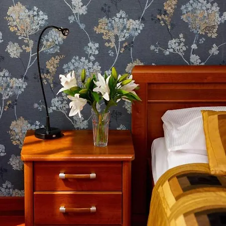 Mokotow Obrzezna By Renters Daire Varşova